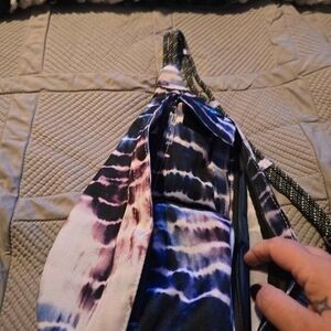 Chic Blue Tie-Dye Crossbody Bag